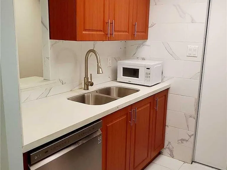 5 Greystone Walk Dr #1106 — Photo 2