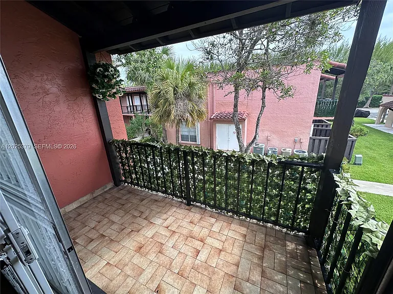 10834 N Kendall Dr #X16 — Photo 18