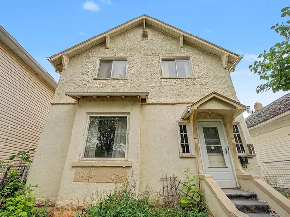 9334 106a Ave NW, Edmonton, AB T5H 0S7