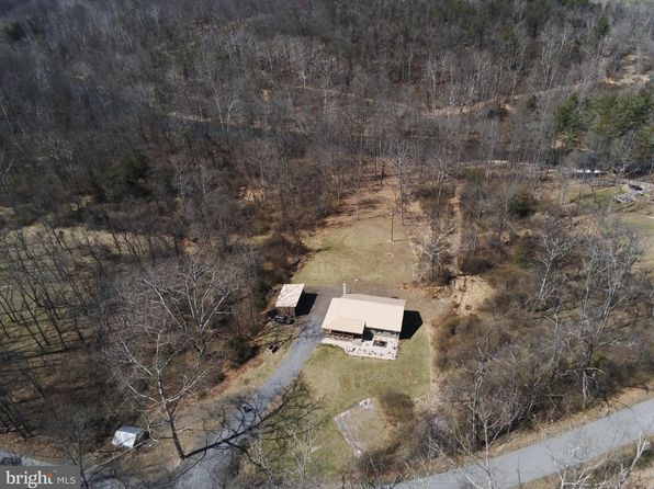 1451 Licking Creek Rd, Big Cove Tannery, PA 17212