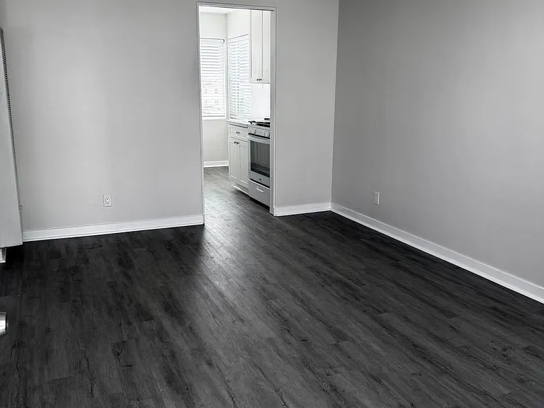 4485 Illinois St — Photo 1