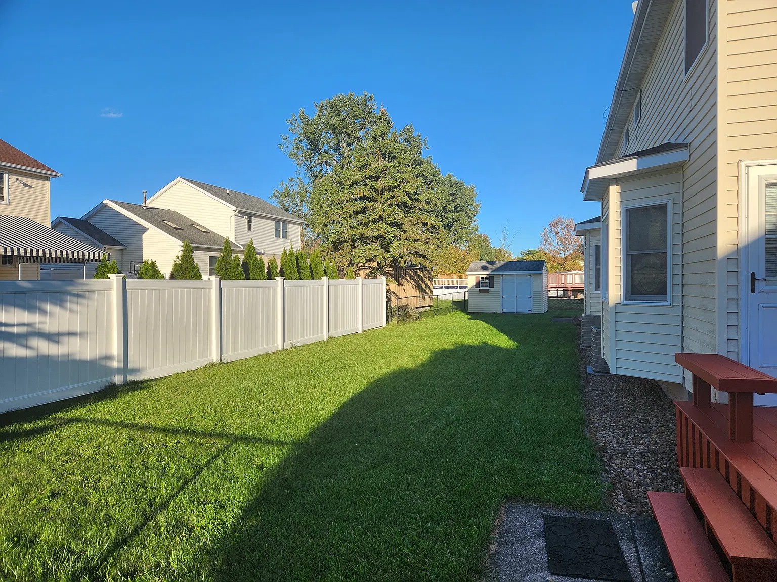 20-22 Conner Dr — Photo 3