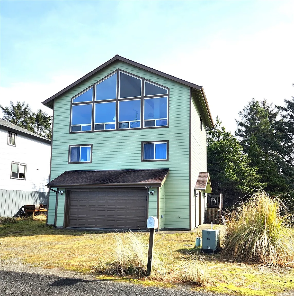 32614 J Place photo 1