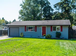 1206 Dewey Dr, Coupeville, WA 98239