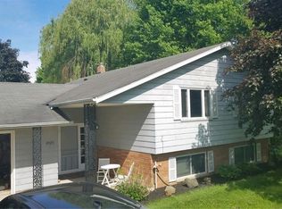 9025 Root Rd, North Ridgeville, OH 44039