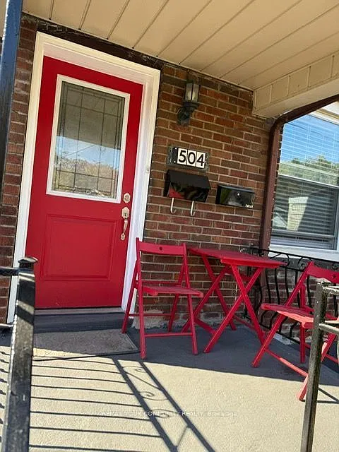 3 bed, $2,750 — Photo 2