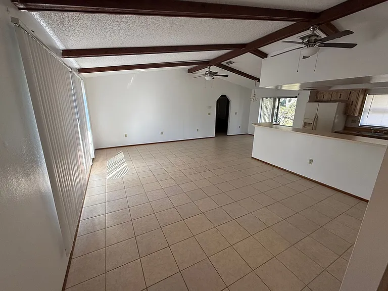 7646 Landmark Dr — Photo 2
