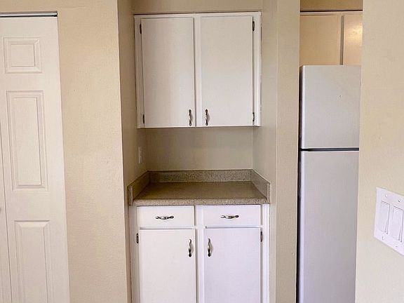 4th image of 130 S Conway Pl #11504180