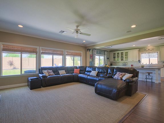 4th image of 10096 W Jessie Ln