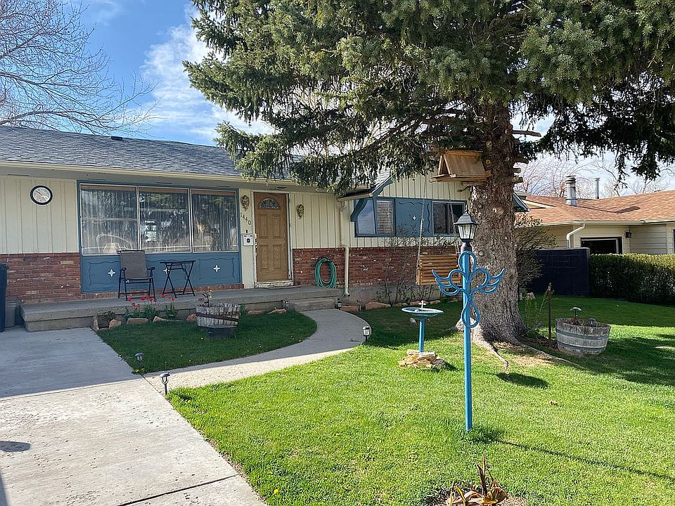 2nd image of 1440 Glenaire Dr