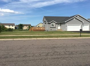 237 Victory Ave, Sartell, MN 56377