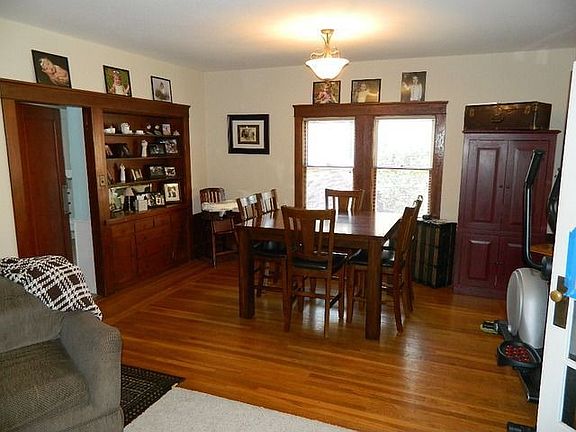 5th image of 614 N Church St