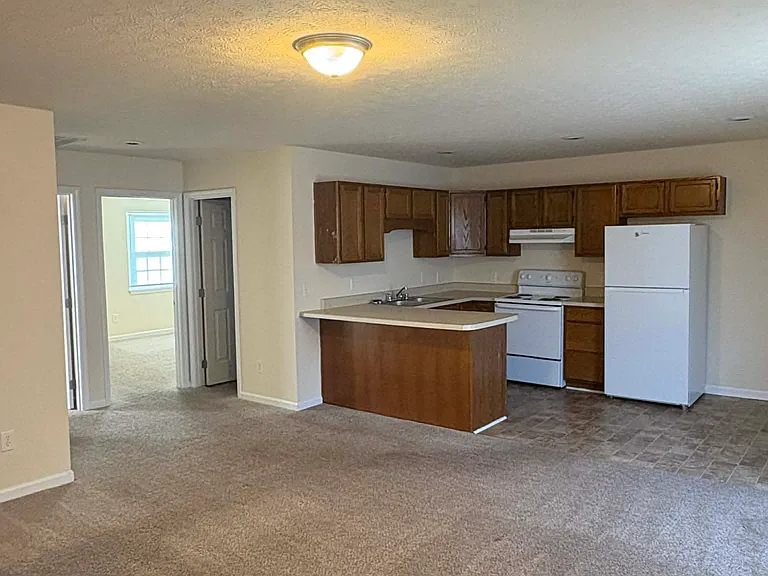 1618 McIntosh St #C — Photo 8