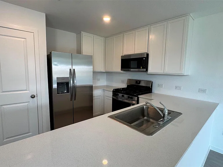 26851 Vanilla Pearls Ln — Photo 3
