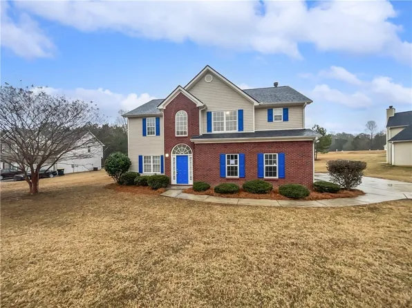7085 Magnolia Ln, Fairburn, GA 30213