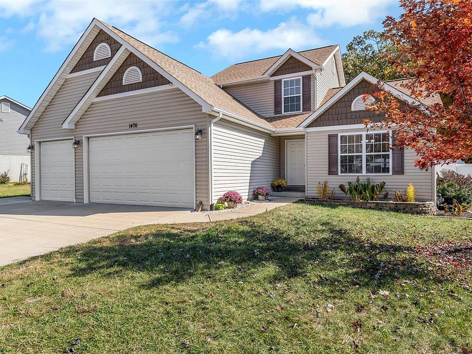 1st image of 1476 Saint Charles Dr