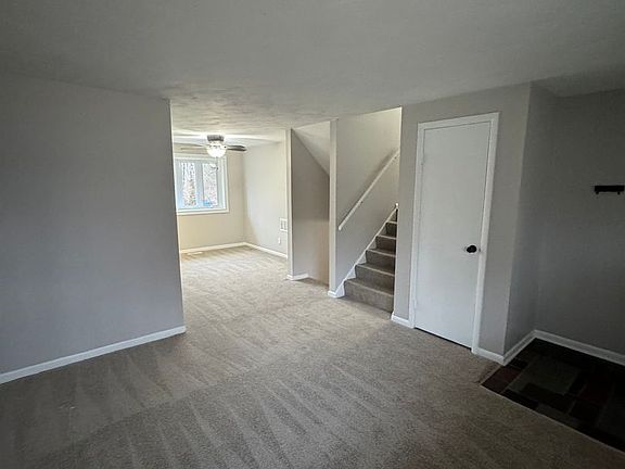 3rd image of 1626 S Wimmenauer Dr