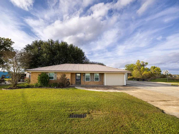 321 Karen Dr, Lockport, LA 70374
