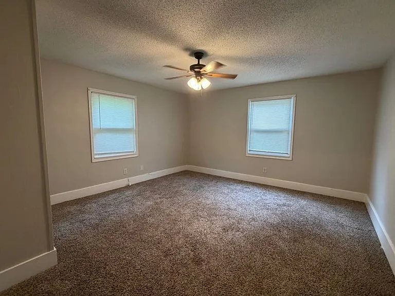 717 Eve St — Photo 15