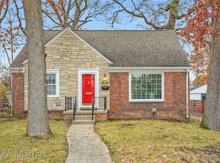 620 Catalpa Dr, Royal Oak, MI