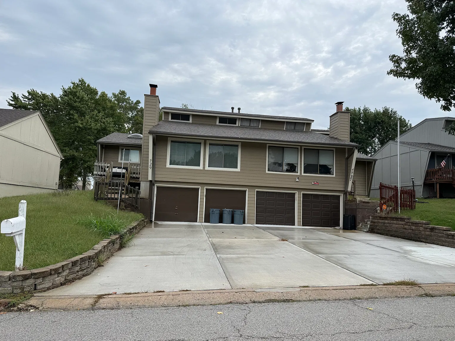 2 bed, 1700 sqft, $1,600 — Photo 1