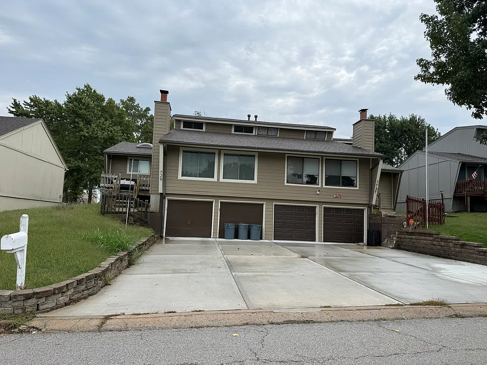 729 N 75th St