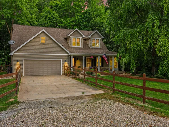 63483 Robbins Lake Rd, Jones, MI 49061