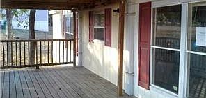 2nd image of 127 Legend Oaks Dr