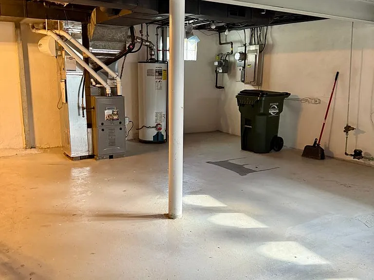 40 Edwards Ct — Photo 15