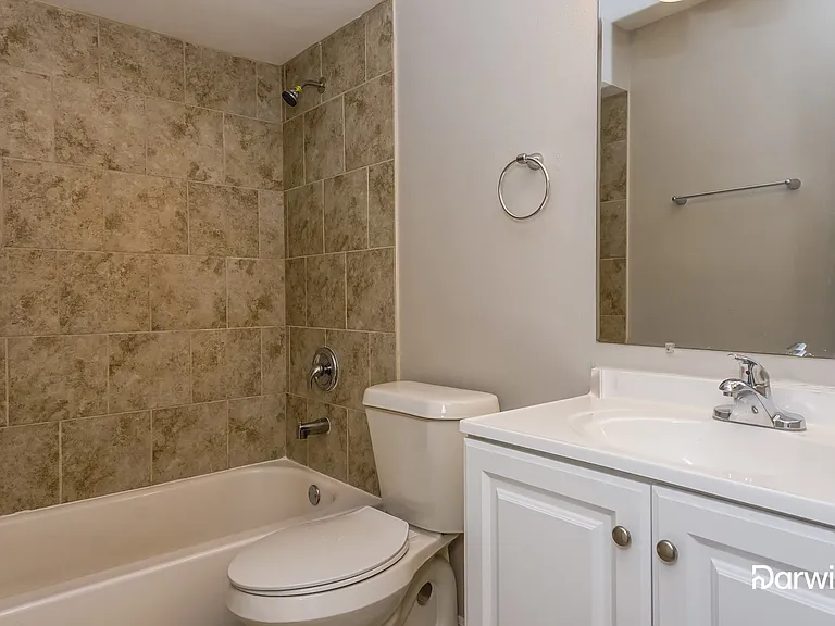 1504 Cougar Ct — Photo 14