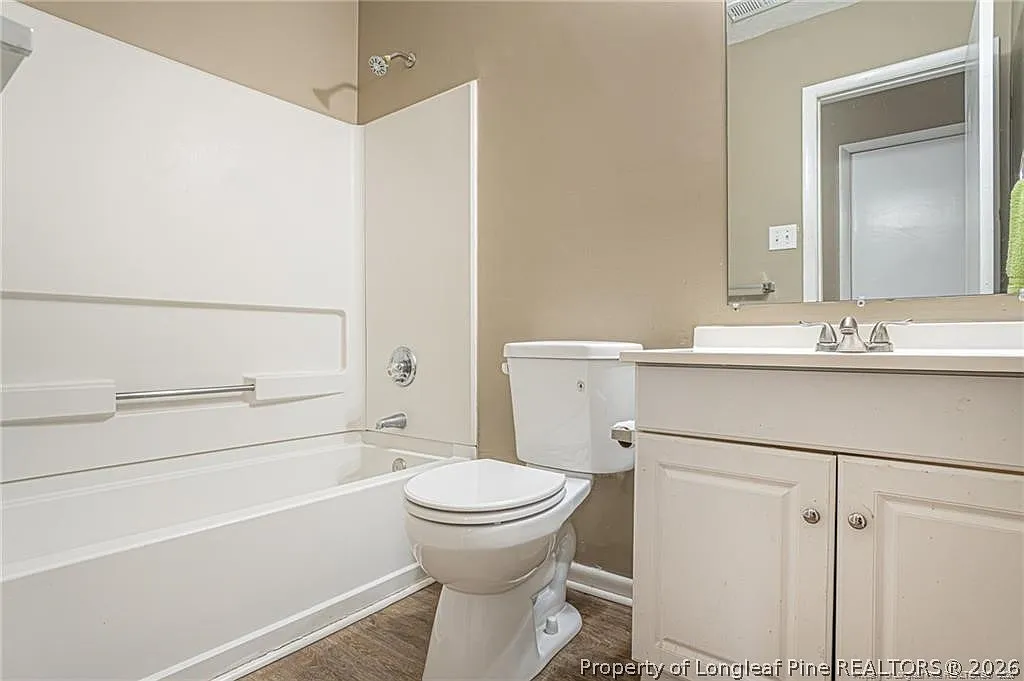 3 bed, 2.0 bath, 1118 sqft, $1,400 — Photo 4