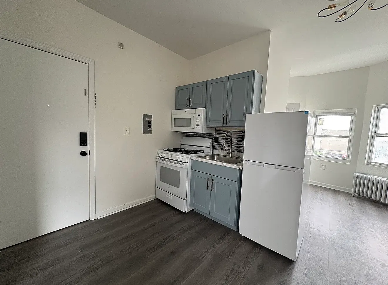 1 bed, $1,600 — Photo 1