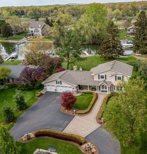 2864 Tamwood Ct, Commerce Township, MI, 48382