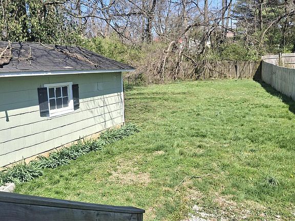 3rd image of 17 White Ave