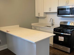 518 W 32nd St #1F, Chicago, IL 60616