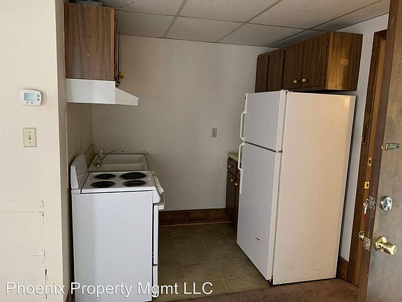 2nd image of 821 E Walnut St APT 308
