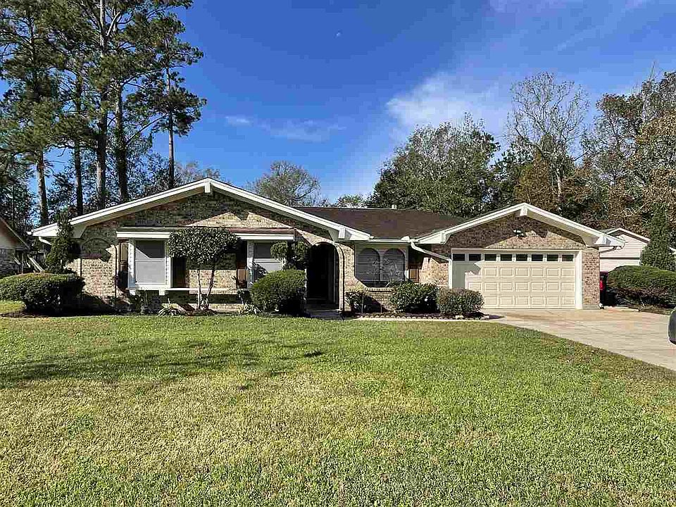 1st image of 7 Heritage Dr