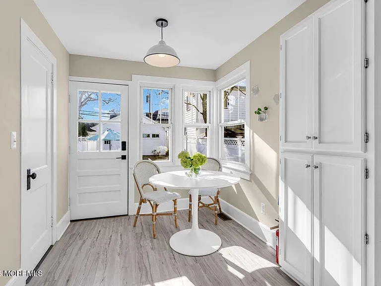 435 Norwood Ave — Photo 16