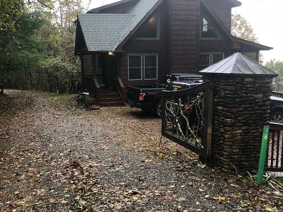 2nd image of 16 Bearpaw Rd