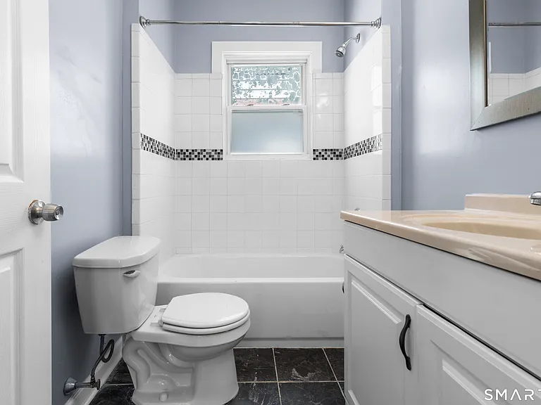 768 Stratford Ave #2 — Photo 16