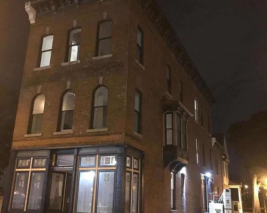 1st image of 1225 Niagara St #3