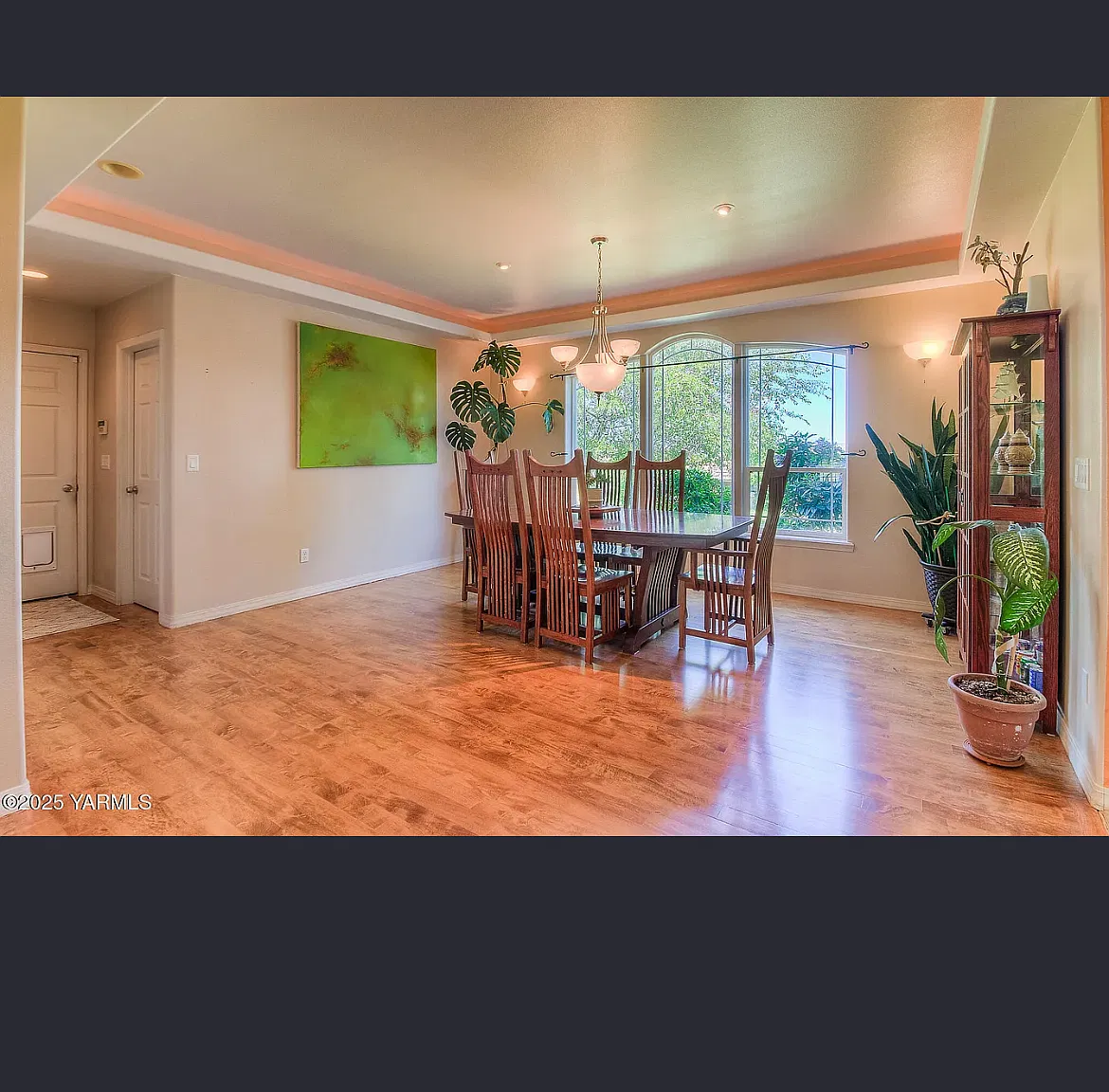 4 bed, 3026 sqft, $1,800 — Photo 3
