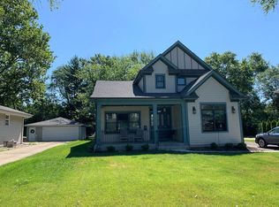 5925 Grand Ave, Downers Grove, IL 60516