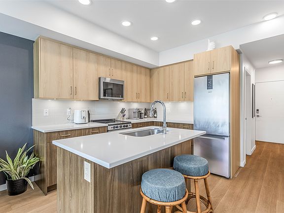 5th image of 2301 Carrington Rd #104