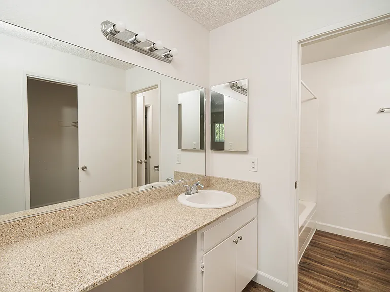 4875 Manzanita Ave #44 — Photo 10