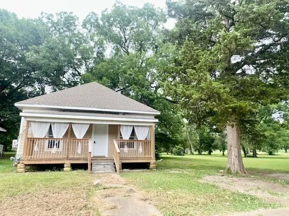 522 S 11th St, Independence, KS 67301
