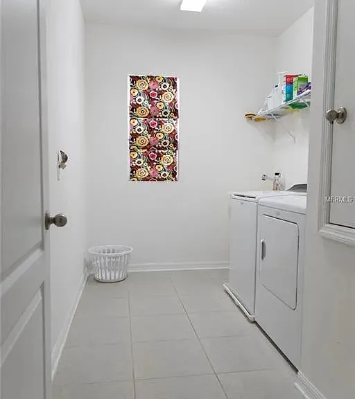 3169 Zander Dr — Photo 16