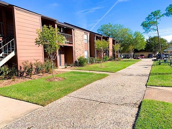2nd image of 904 University Oaks Blvd APT 94