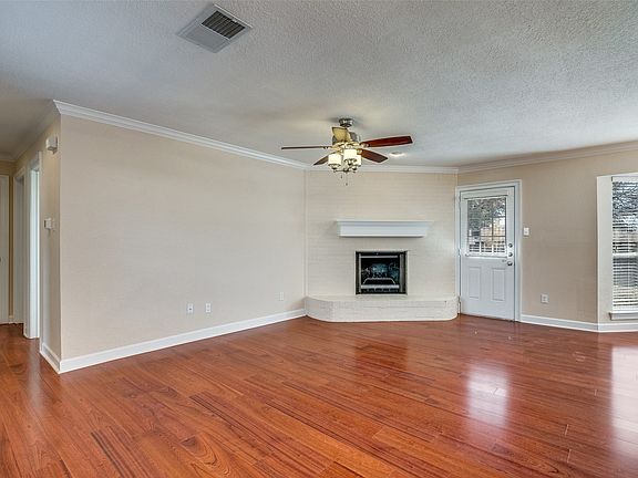 5th image of 2713 Ridge Rd N