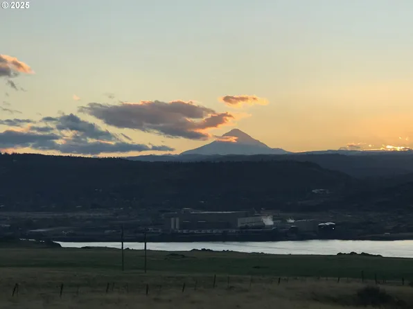 60 Grandview Rd, Lyle, WA 98635